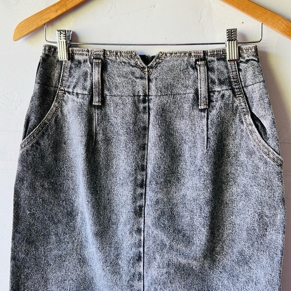 Vintage Prezzia Denim Skirt - Picture 3 of 7